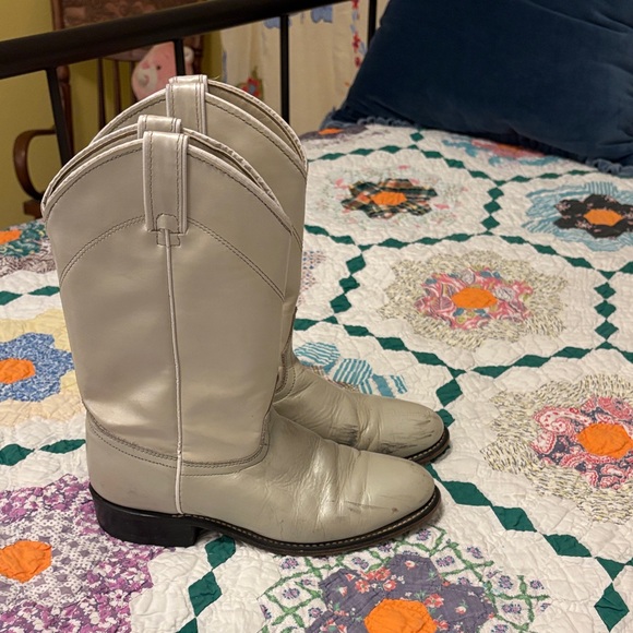 Laredo Shoes - Laredo pearly white cowboy boots (vintage)